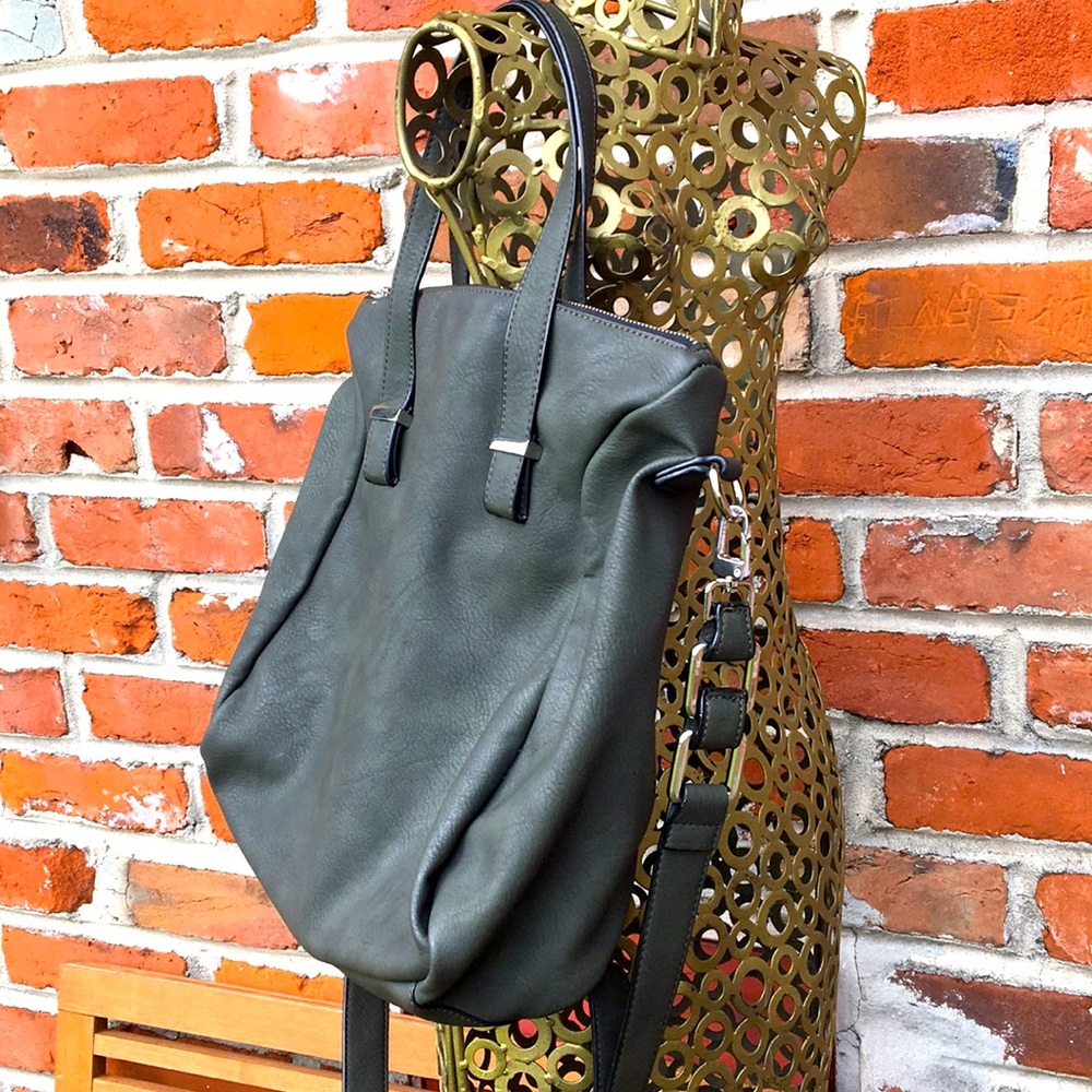 Urban Expressions crossbody bag